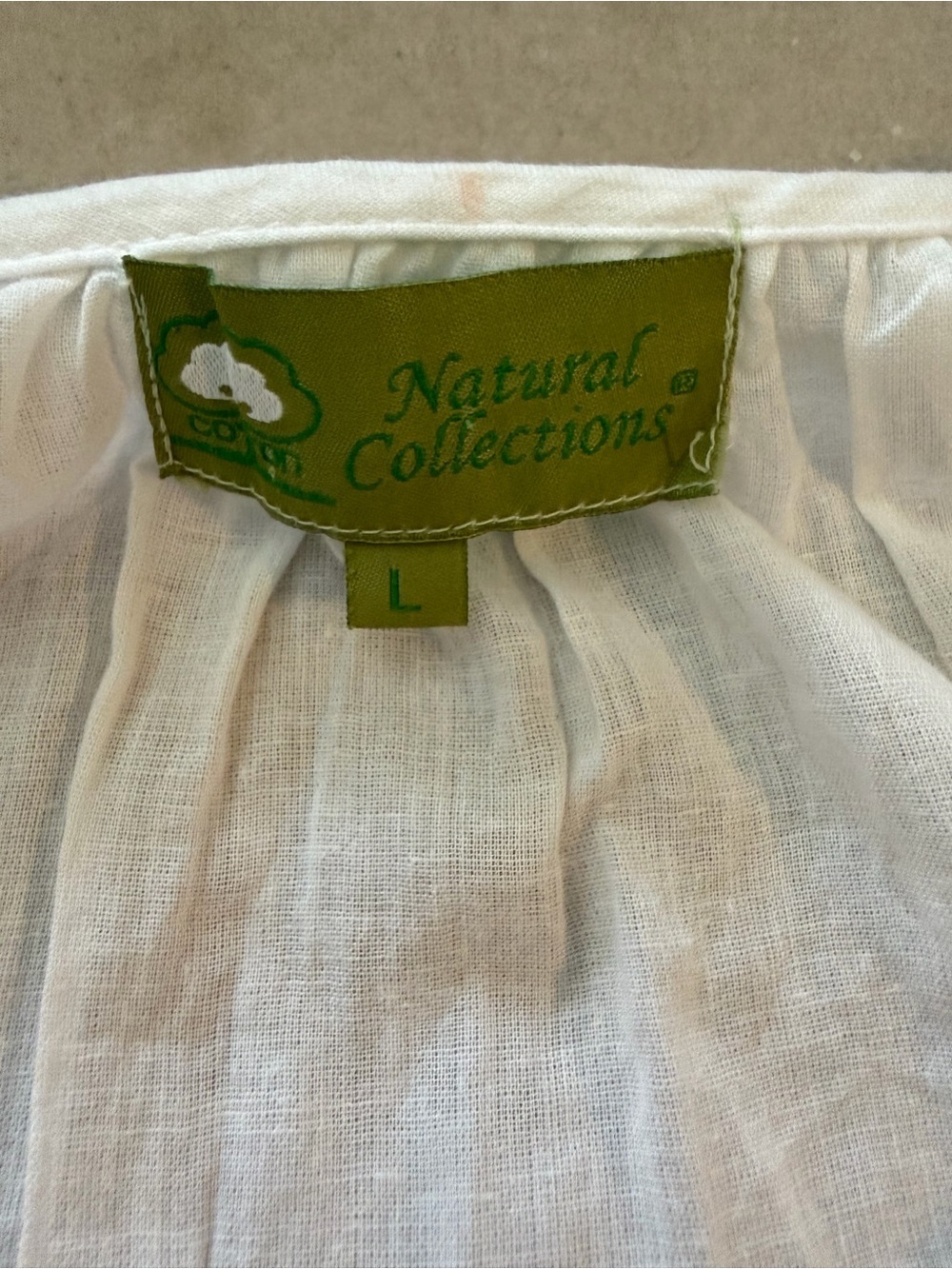 Women’s White Lace-Trim Peasant Tunic - Picture 2 of 16